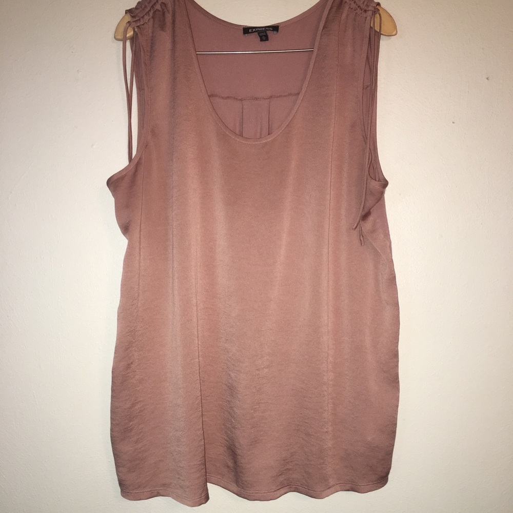 Express blouse .